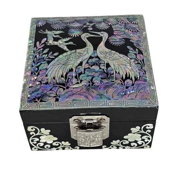 Mother Of Pearl February Mountain Crane Miniature Jewelry Box - Picture 1 of 11